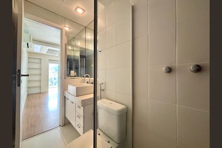 Apartamento para alugar com 170m², 2 quartos e 1 vagaSuíte - banheiro