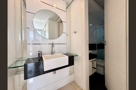 Apartamento para alugar com 170m², 2 quartos e 1 vagaPia e despensa