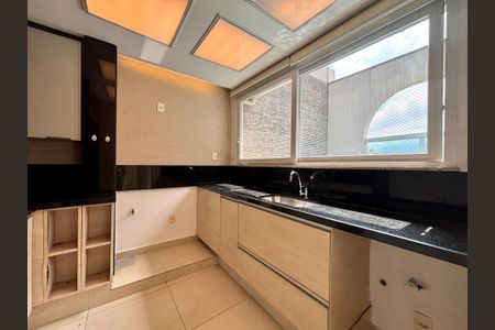 Apartamento para alugar com 170m², 2 quartos e 1 vagaCozinha 1