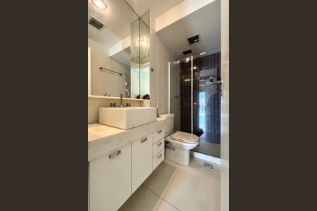 Apartamento para alugar com 170m², 2 quartos e 1 vagaSuíte - banheiro