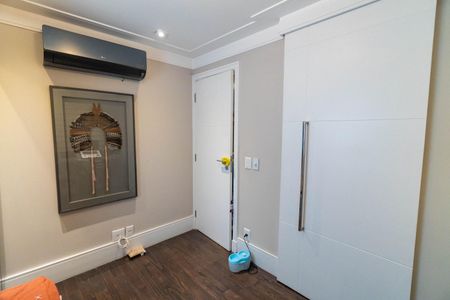 Apartamento à venda com 160m², 2 quartos e 3 vagasSuite 2