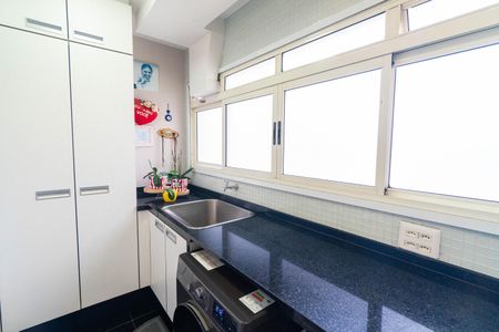 Apartamento à venda com 160m², 2 quartos e 3 vagasÁrea de Serviço