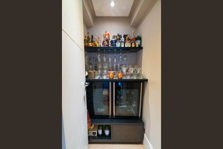 Apartamento à venda com 160m², 2 quartos e 3 vagasCobertura - Adega