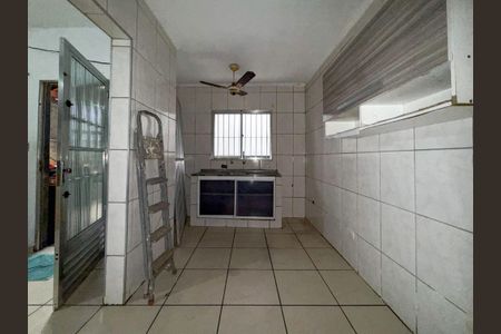 Casa à venda com 130m², 3 quartos e 1 vaga Casa à venda com 130m², 3 quartos e 1 vagaCozinha
