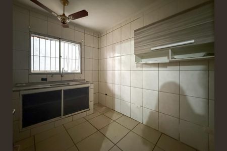 Casa à venda com 130m², 3 quartos e 1 vaga Casa à venda com 130m², 3 quartos e 1 vagaCozinha