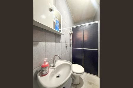 Casa à venda com 130m², 3 quartos e 1 vaga Casa à venda com 130m², 3 quartos e 1 vagaBanheiro 2