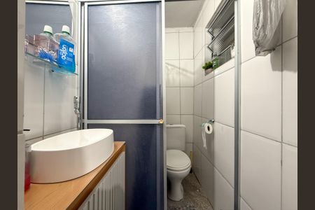 Casa à venda com 130m², 3 quartos e 1 vaga Casa à venda com 130m², 3 quartos e 1 vagaBanheiro