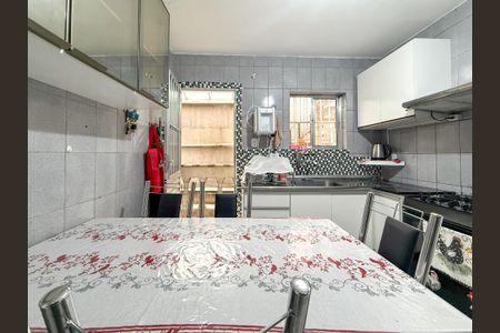 Casa à venda com 130m², 3 quartos e 1 vaga Casa à venda com 130m², 3 quartos e 1 vagaCozinha