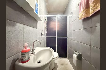 Casa à venda com 130m², 3 quartos e 1 vaga Casa à venda com 130m², 3 quartos e 1 vagaBanheiro 2