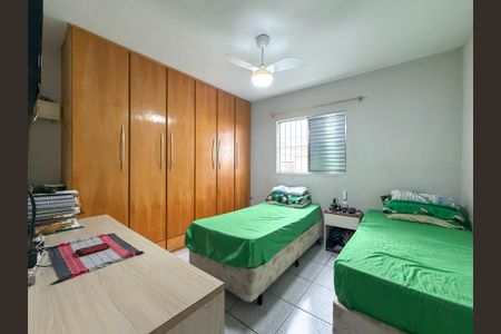 Casa à venda com 130m², 3 quartos e 1 vaga Casa à venda com 130m², 3 quartos e 1 vagaQuarto 2