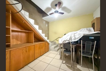 Casa à venda com 130m², 3 quartos e 1 vaga Casa à venda com 130m², 3 quartos e 1 vagaSala Casa 2