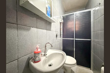 Casa à venda com 130m², 3 quartos e 1 vaga Casa à venda com 130m², 3 quartos e 1 vagaBanheiro 2