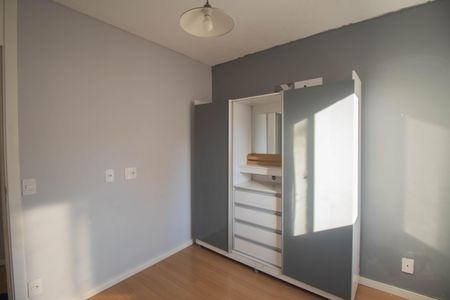 Quarto 2 de apartamento para alugar com 2 quartos, 43m² em Neves, São Gonçalo