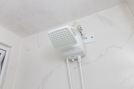 Banheiro de apartamento para alugar com 1 quarto, 28m² em Centro Histórico, Porto Alegre