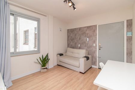 Sala de apartamento para alugar com 1 quarto, 28m² em Centro Histórico, Porto Alegre