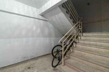 Apartamento à venda com 28m², 1 quarto e sem vagaEscadas