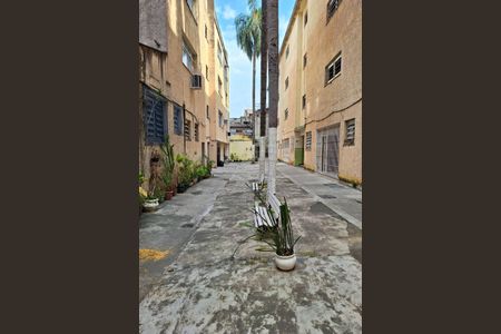 Apartamento para alugar com 100m², 2 quartos e sem vagaÁrea de Serviço