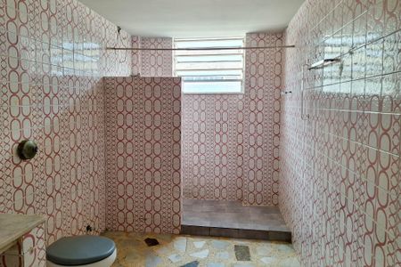 Apartamento para alugar com 100m², 2 quartos e sem vagaBanheiro