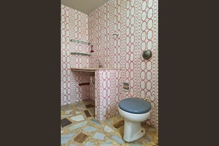 Apartamento para alugar com 100m², 2 quartos e sem vagaBanheiro