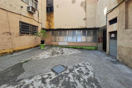 Apartamento para alugar com 100m², 2 quartos e sem vagaÁrea de Serviço