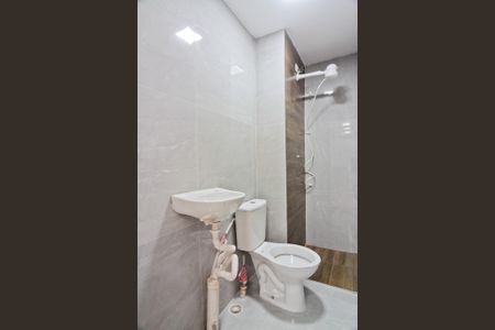 Apartamento para alugar com 33m², 2 quartos e sem vaga Apartamento para alugar com 33m², 2 quartos e sem vagaBanheiro