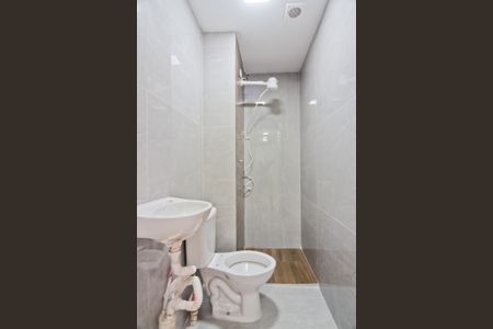 Apartamento para alugar com 33m², 2 quartos e sem vaga Apartamento para alugar com 33m², 2 quartos e sem vagaBanheiro