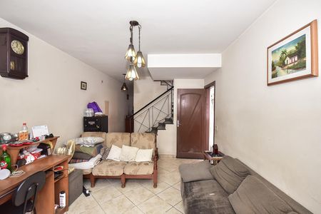 Casa à venda com 125m², 3 quartos e 2 vagasSala