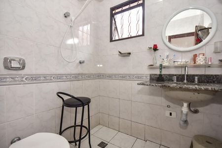 Casa à venda com 125m², 3 quartos e 2 vagasBanheiro Suíte 