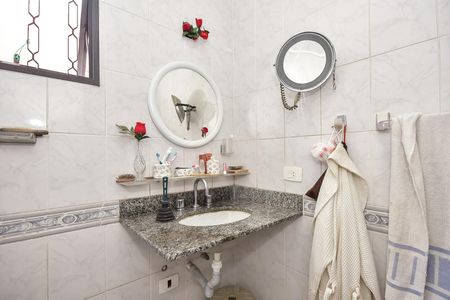 Casa à venda com 125m², 3 quartos e 2 vagasBanheiro Suíte 