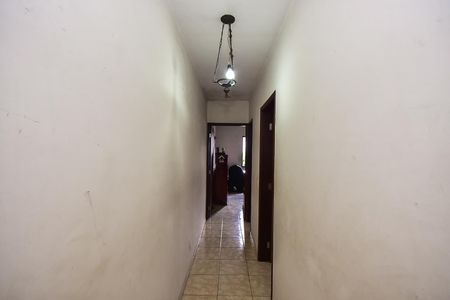 Casa à venda com 125m², 3 quartos e 2 vagasCorredor