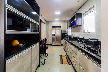 Apartamento à venda com 145m², 3 quartos e 2 vagasCozinha