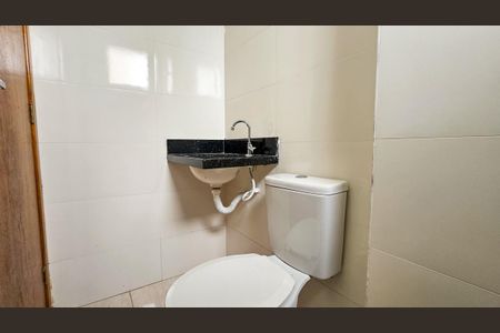 Apartamento para alugar com 54m², 2 quartos e 1 vaga Apartamento para alugar com 54m², 2 quartos e 1 vagaBanheiro 1