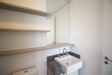 Apartamento para alugar com 66m², 2 quartos e 1 vaga Apartamento para alugar com 66m², 2 quartos e 1 vagaBanheiro da Suíte 2