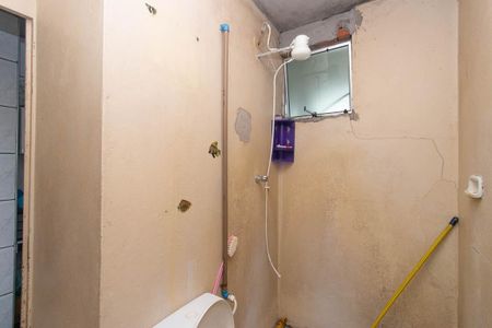 Banheiro de apartamento para alugar com 2 quartos, 47m² em Conjunto Habitacional Jova Rural, São Paulo