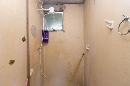 Banheiro de apartamento para alugar com 2 quartos, 47m² em Conjunto Habitacional Jova Rural, São Paulo