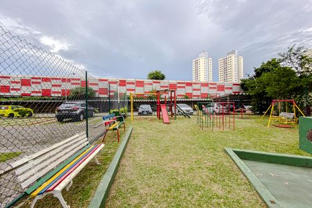 Apartamento para alugar com 52m², 2 quartos e 1 vaga Apartamento para alugar com 52m², 2 quartos e 1 vagaÁrea comum - Playground
