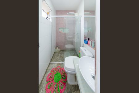 Casa à venda com 560m², 4 quartos e 3 vagasBanheiro suíte 1