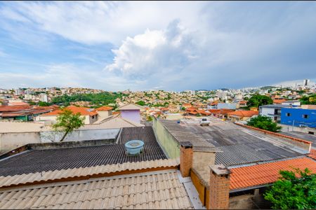 Casa à venda com 560m², 4 quartos e 3 vagasVista