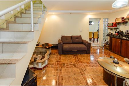 Casa à venda com 560m², 4 quartos e 3 vagasSala