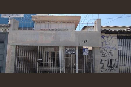 Casa para alugar com 90m², 3 quartos e sem vaga Casa para alugar com 90m², 3 quartos e sem vagaFachada + Placa