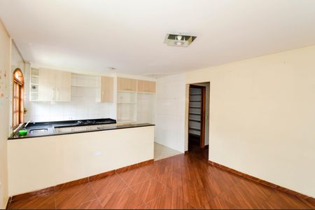 Casa para alugar com 3 quartos, 55m² em Jardim Munhoz, Guarulhos