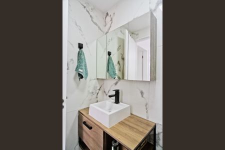 Apartamento para alugar com 43m², 2 quartos e sem vagaBanheiro