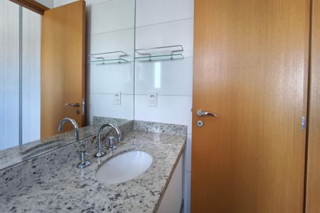 Apartamento à venda com 85m², 3 quartos e 2 vagasBanheiro Suíte