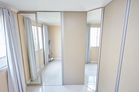 Apartamento para alugar com 135m², 2 quartos e 2 vagas Apartamento para alugar com 135m², 2 quartos e 2 vagasCloset da suíte 1