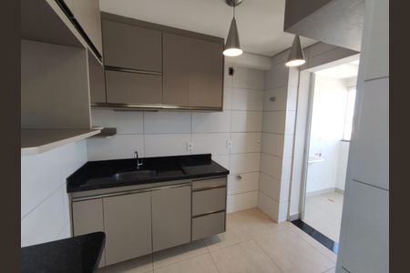 Apartamento para alugar com 2 quartos, 65m² em Aclimação, Uberlândia