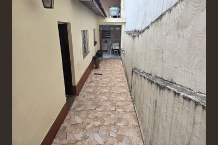 Casa à venda com 140m², 2 quartos e 1 vagaCorredor 