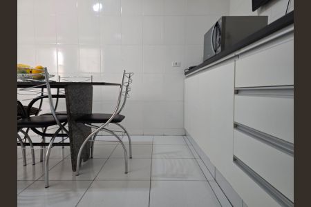 Casa à venda com 140m², 2 quartos e 1 vagaCozinha 