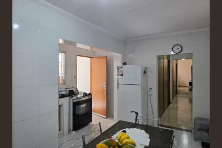 Casa à venda com 140m², 2 quartos e 1 vagaCozinha 