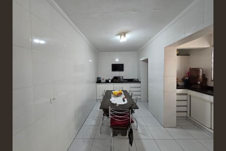 Casa à venda com 140m², 2 quartos e 1 vagaCozinha 