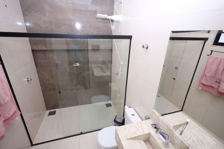 Casa para alugar com 156m², 3 quartos e 2 vagasBanheiro do Quarto 1